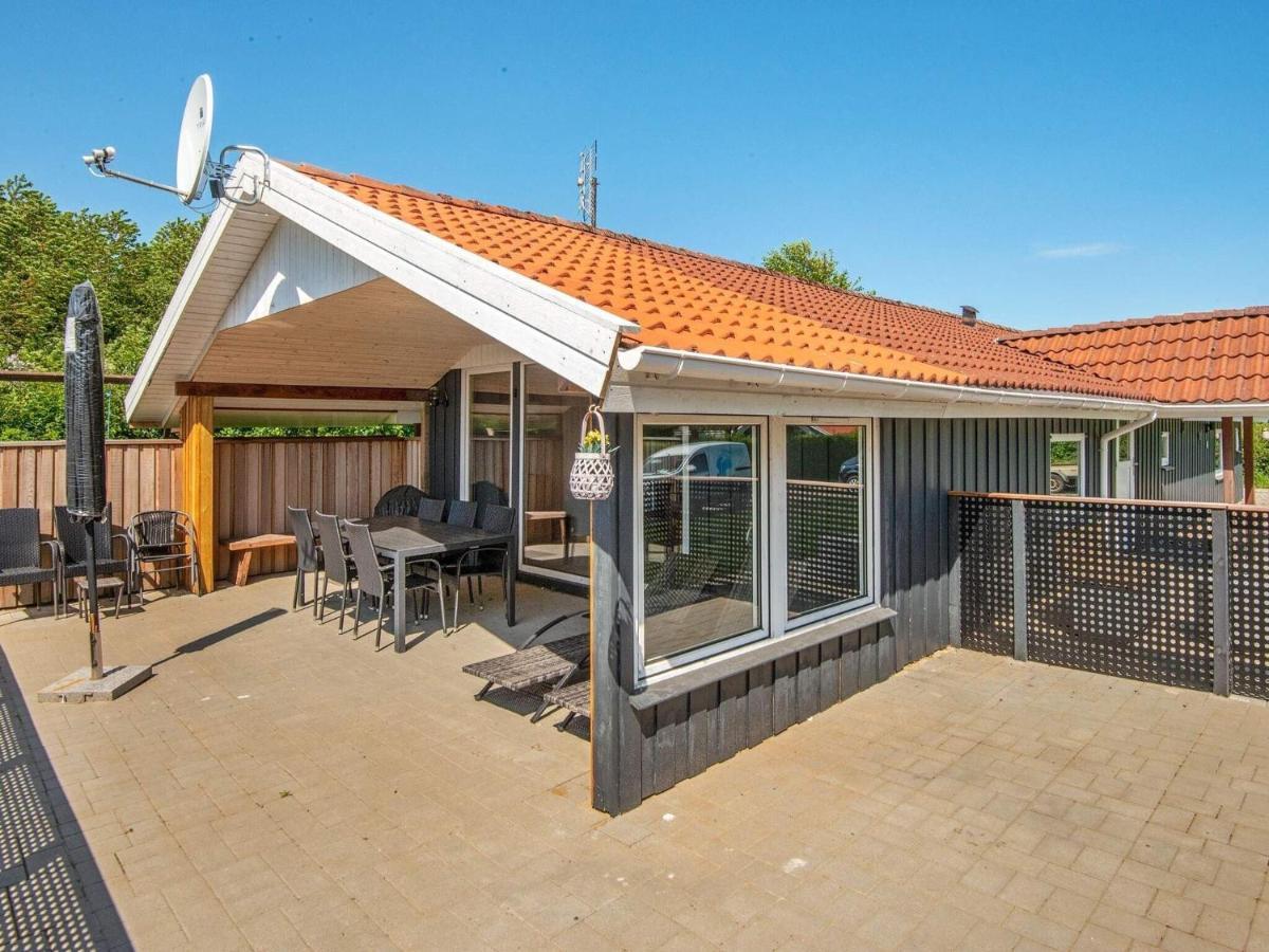 8 Person Holiday Home In Hejls Exterior photo